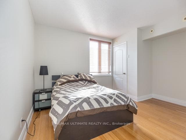 35 Canniff Street Unit 710 photo 12