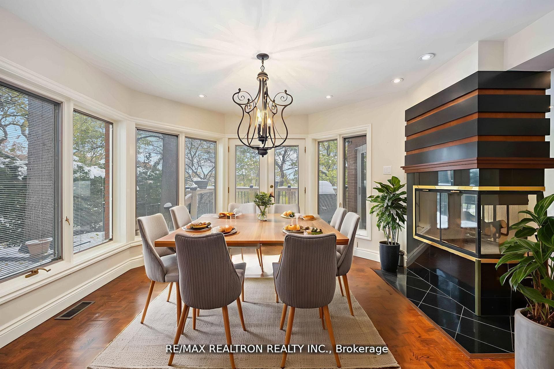 12 Donwoods Drive photo 16