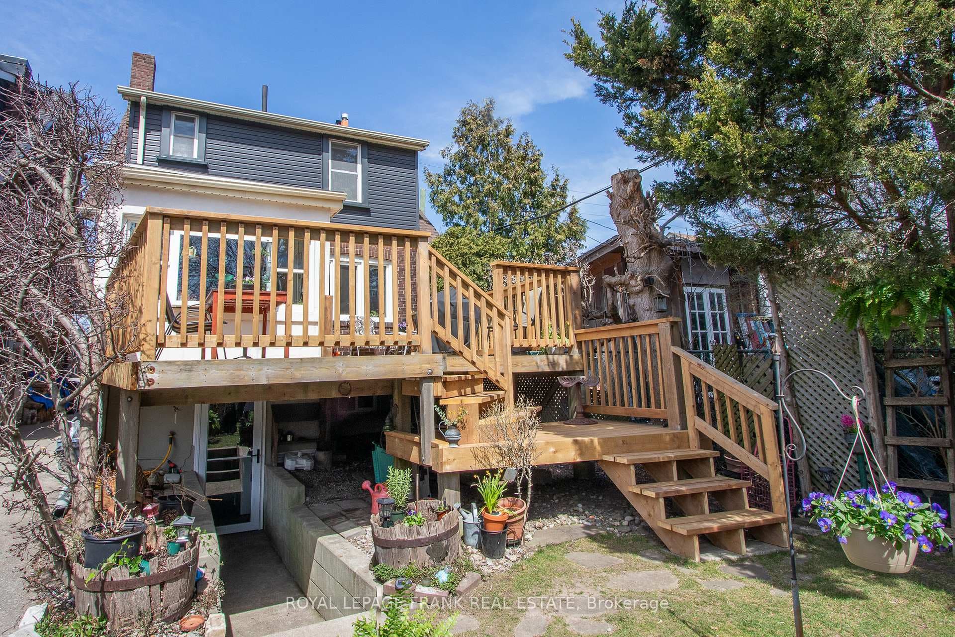 143 Eastwood Road photo 9