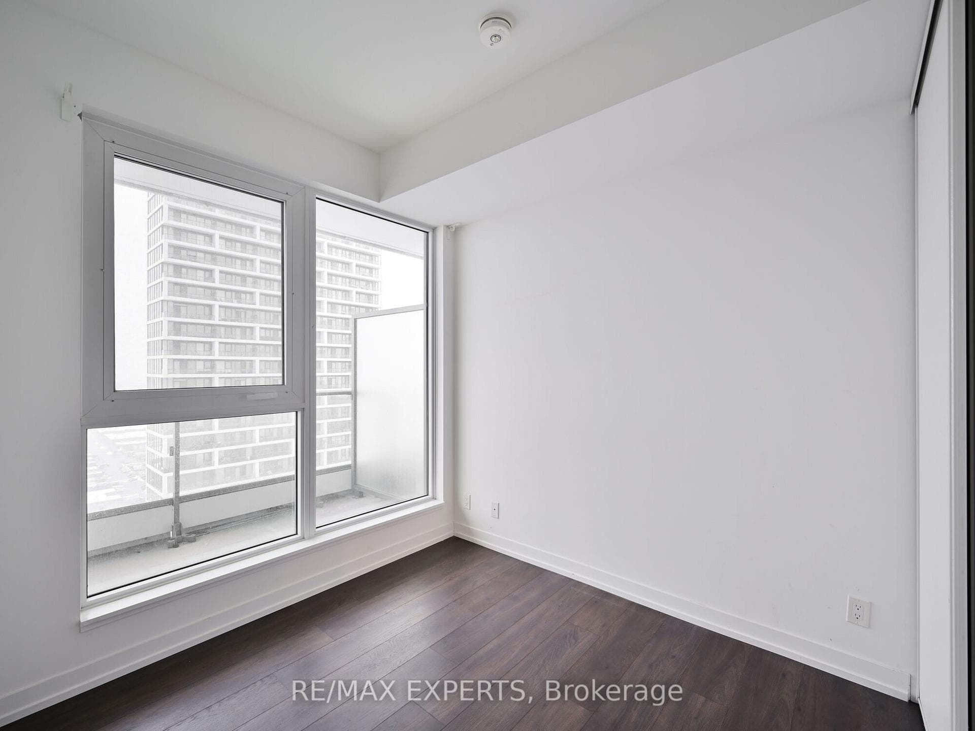5 Buttermill Avenue Unit 3011 photo 9