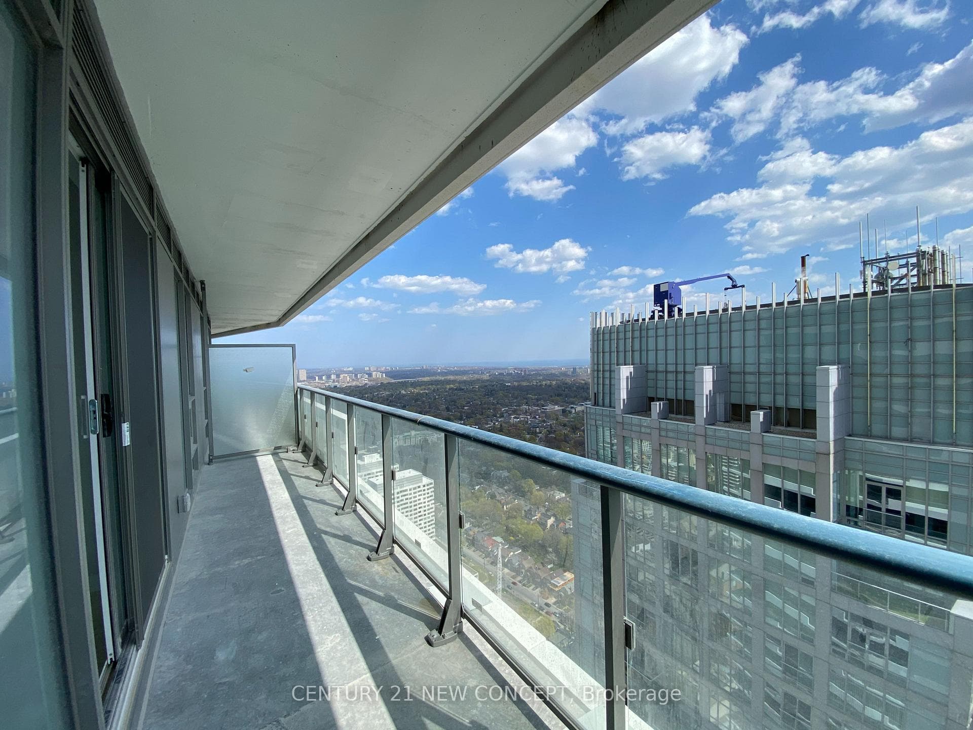 2221 Yonge Street Unit 5006 photo 23