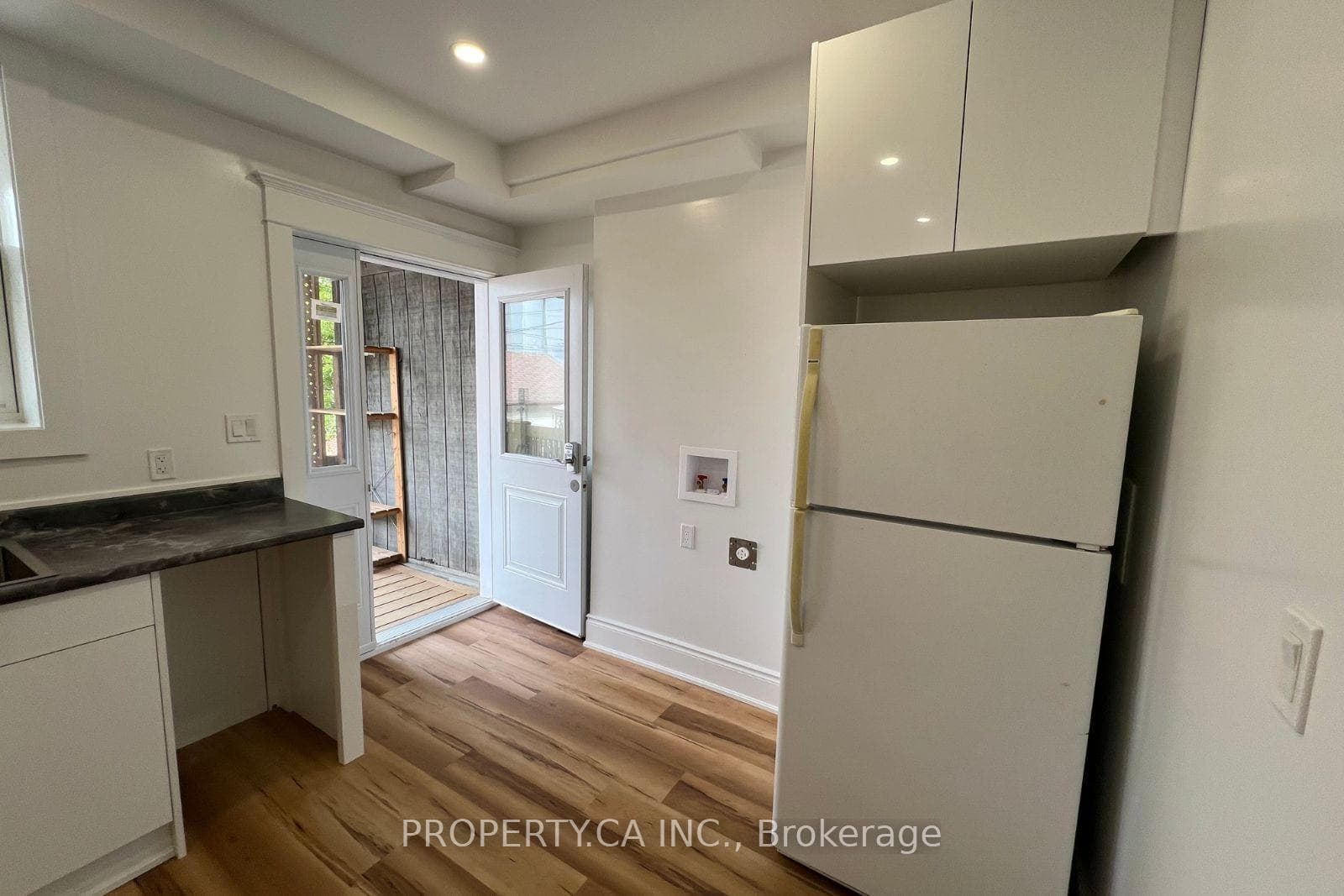 464 Grace Street Unit MAIN photo 5
