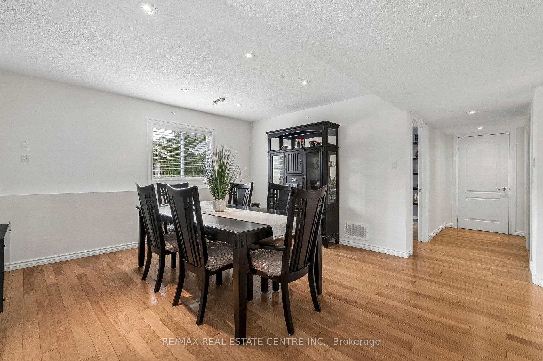 704 Russel Court photo 36
