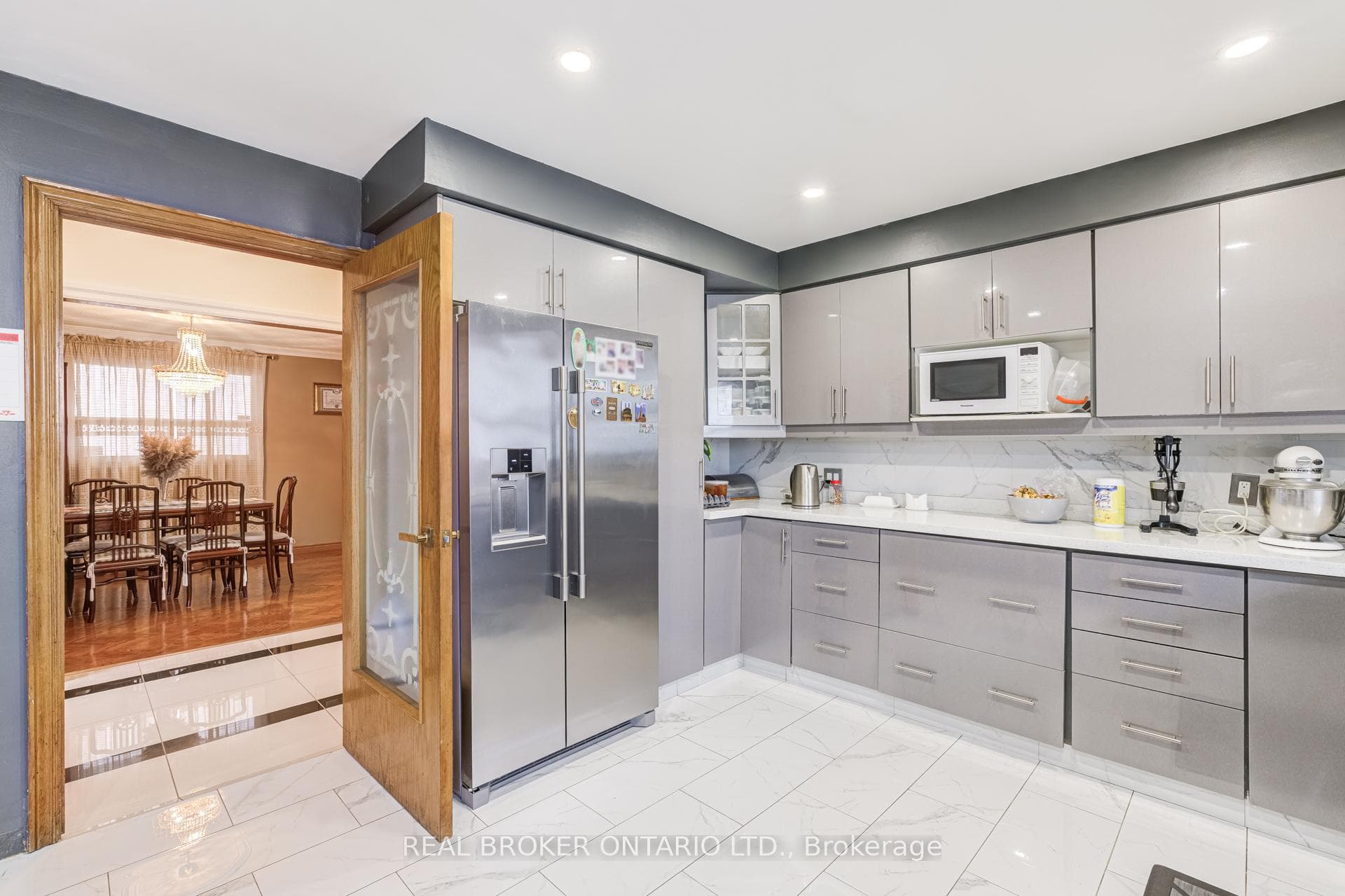 110 Commonwealth Avenue Unit UPPER photo 11