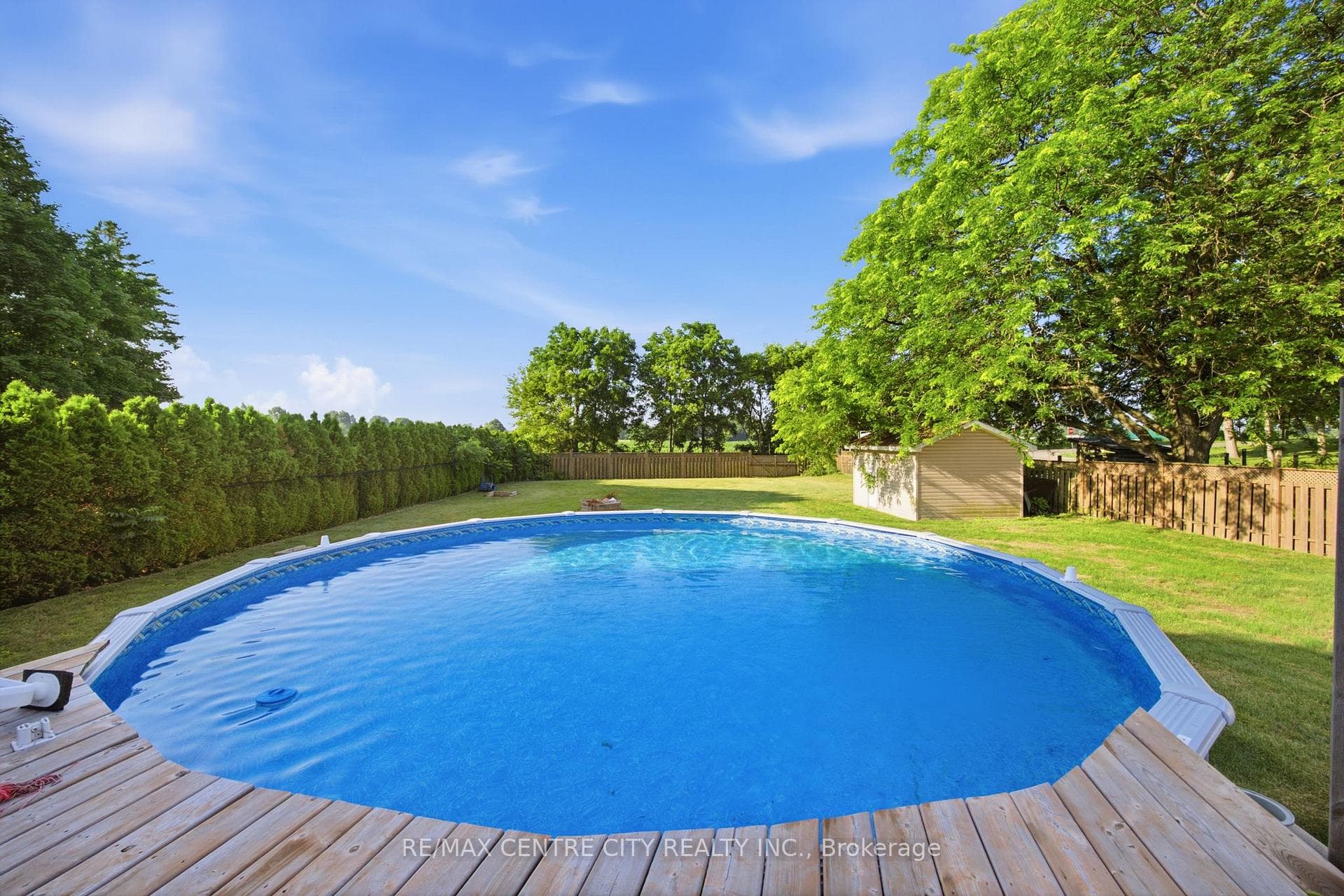 Enjoy the Refreshing Pool