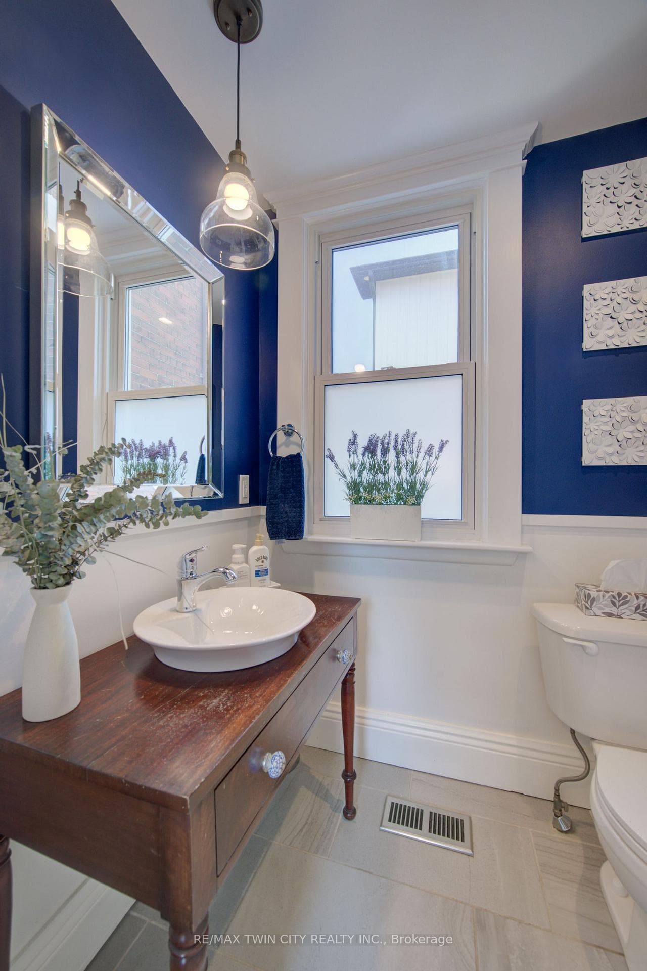 106 Sydenham Street photo 24
