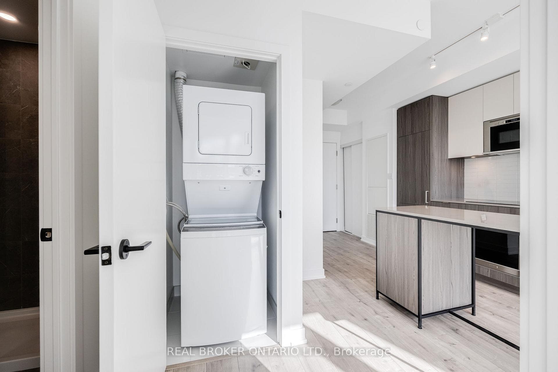220 Missinnihe Way Unit 1117 photo 14