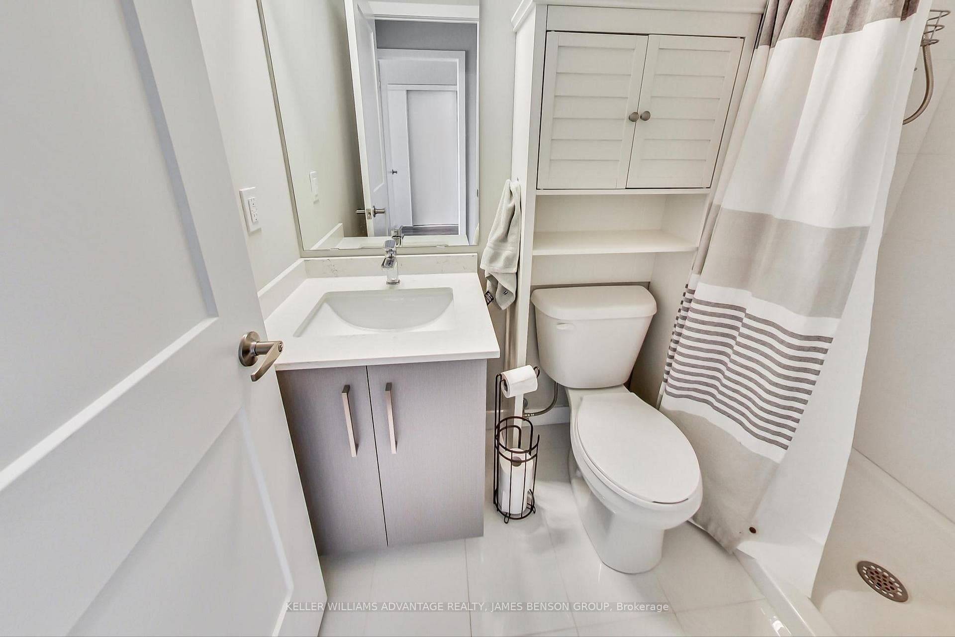 15 Queen Street Unit 1202 photo 16