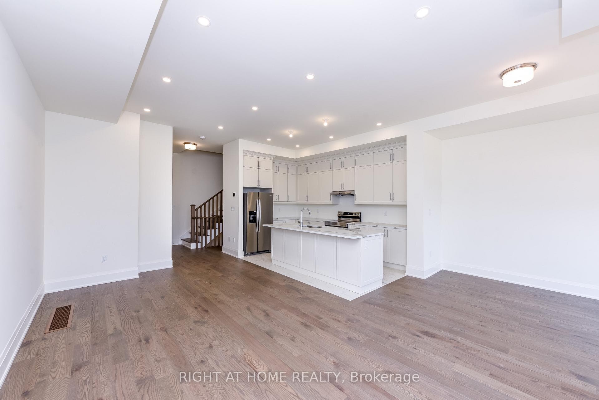 3306 umar Avenue photo 32