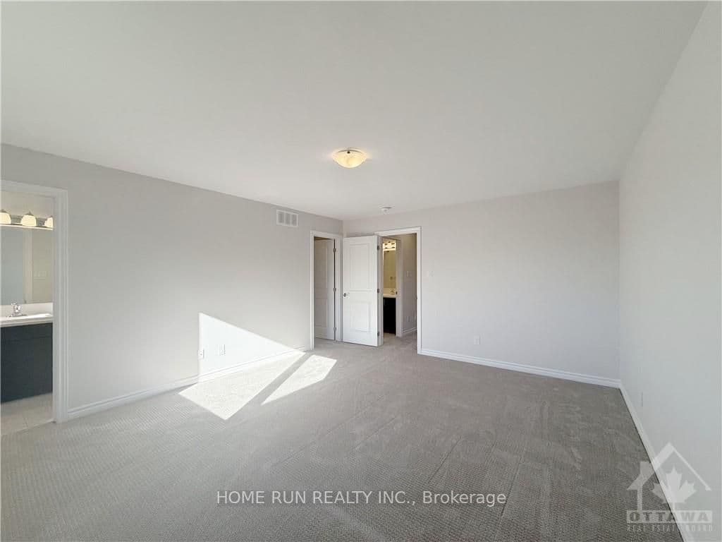 323 GRACKLE Street photo 18