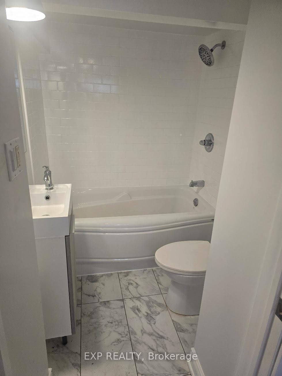Unit 42 Bathroom