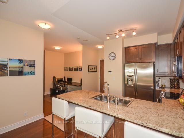 1910 Lake Shore Boulevard Unit 1504 photo 23