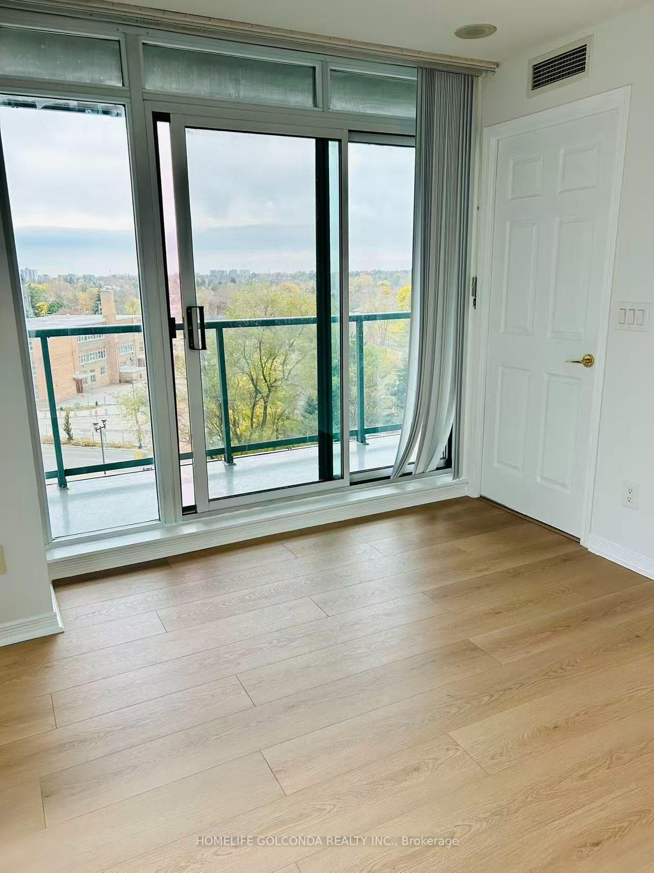 5500 Yonge Street Unit 505 photo 17