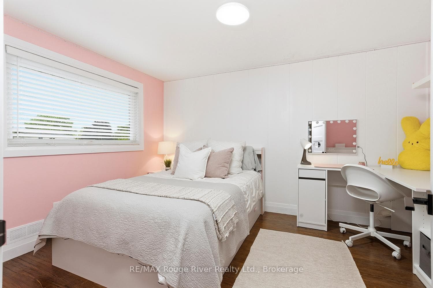 1187 Wakefield Crescent photo 32