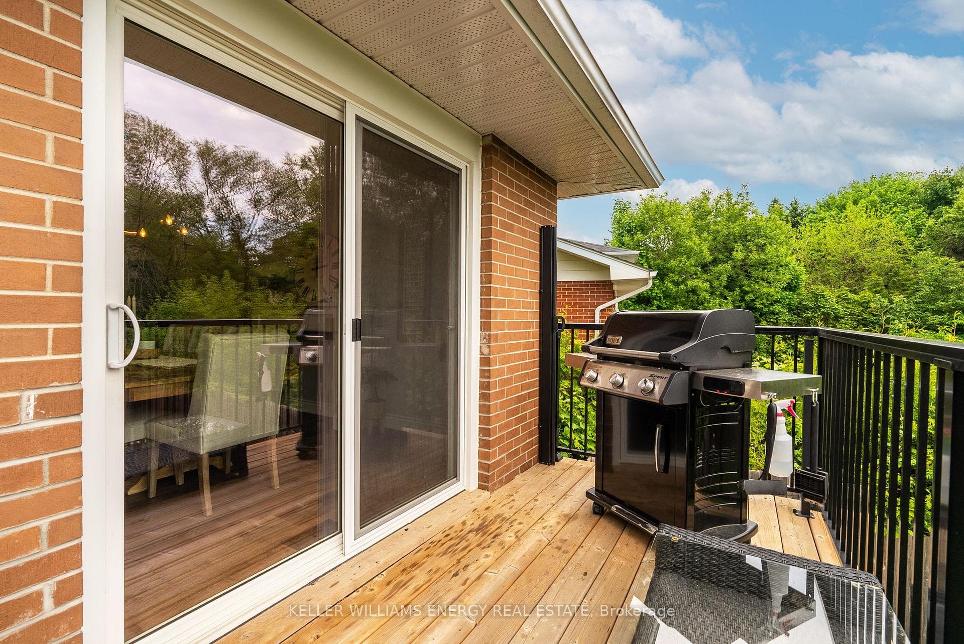 429 Arnhem Drive photo 32
