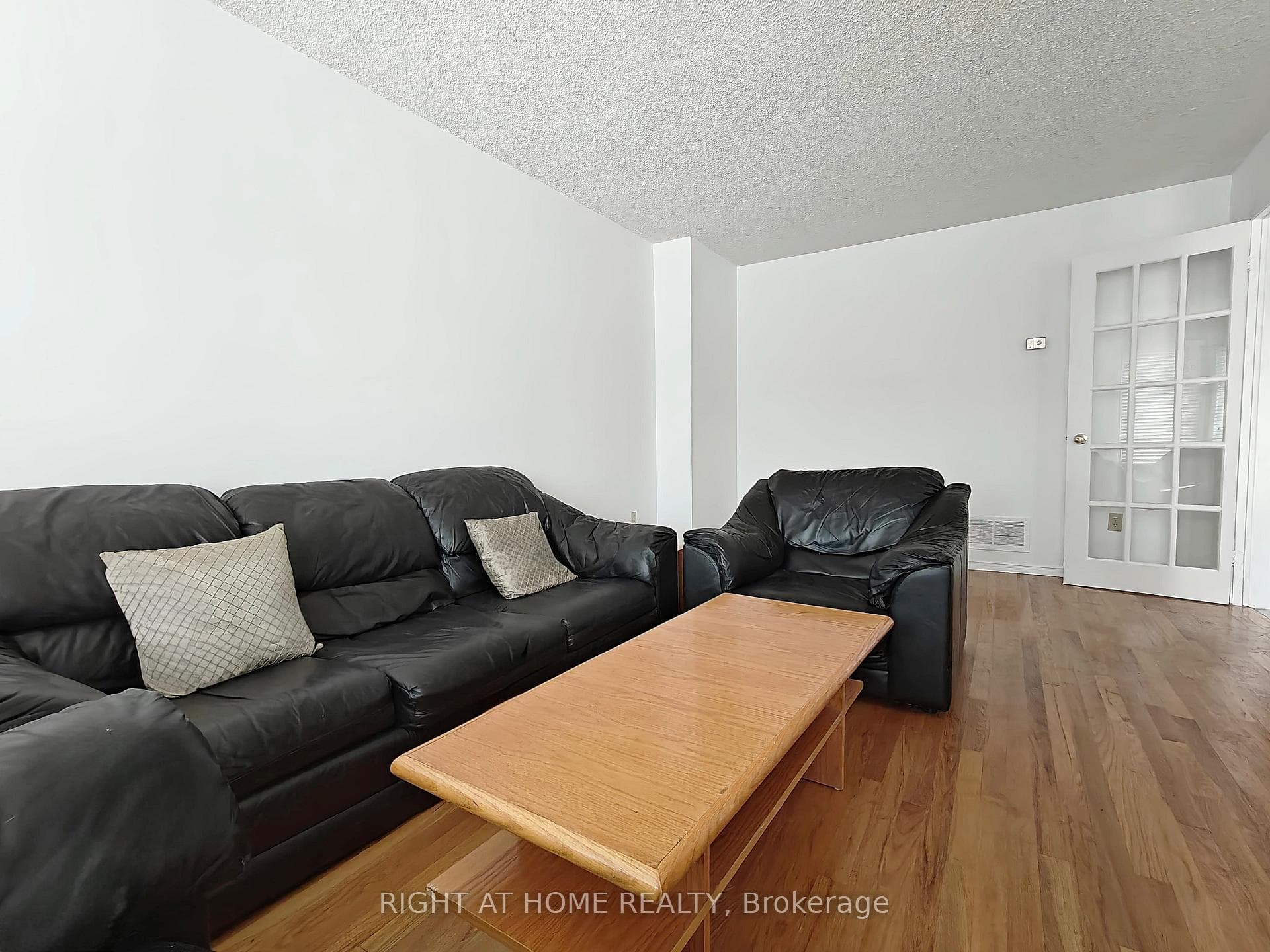116 Cooperage Crescent photo 15