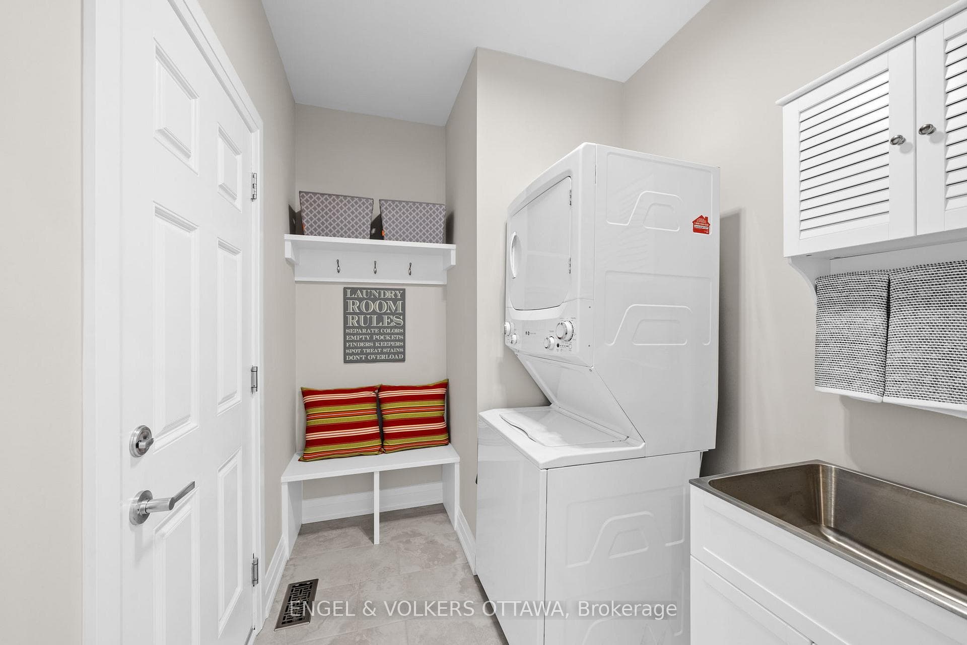 147 Blackhorse Drive photo 27
