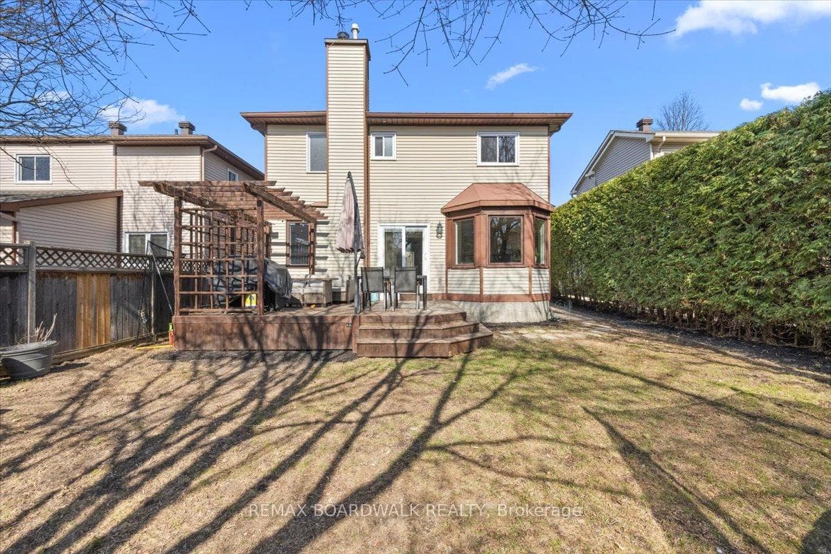 1715 Teakdale Avenue photo 42