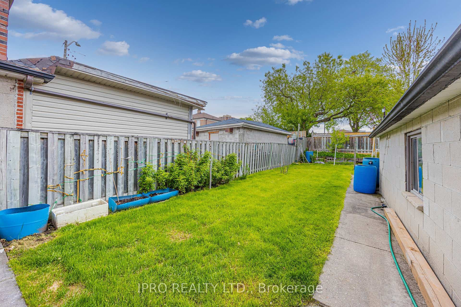1488 Wilson Avenue photo 22