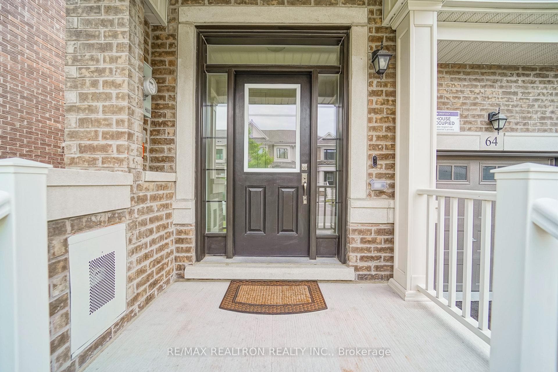 64 Velvet Drive photo 4