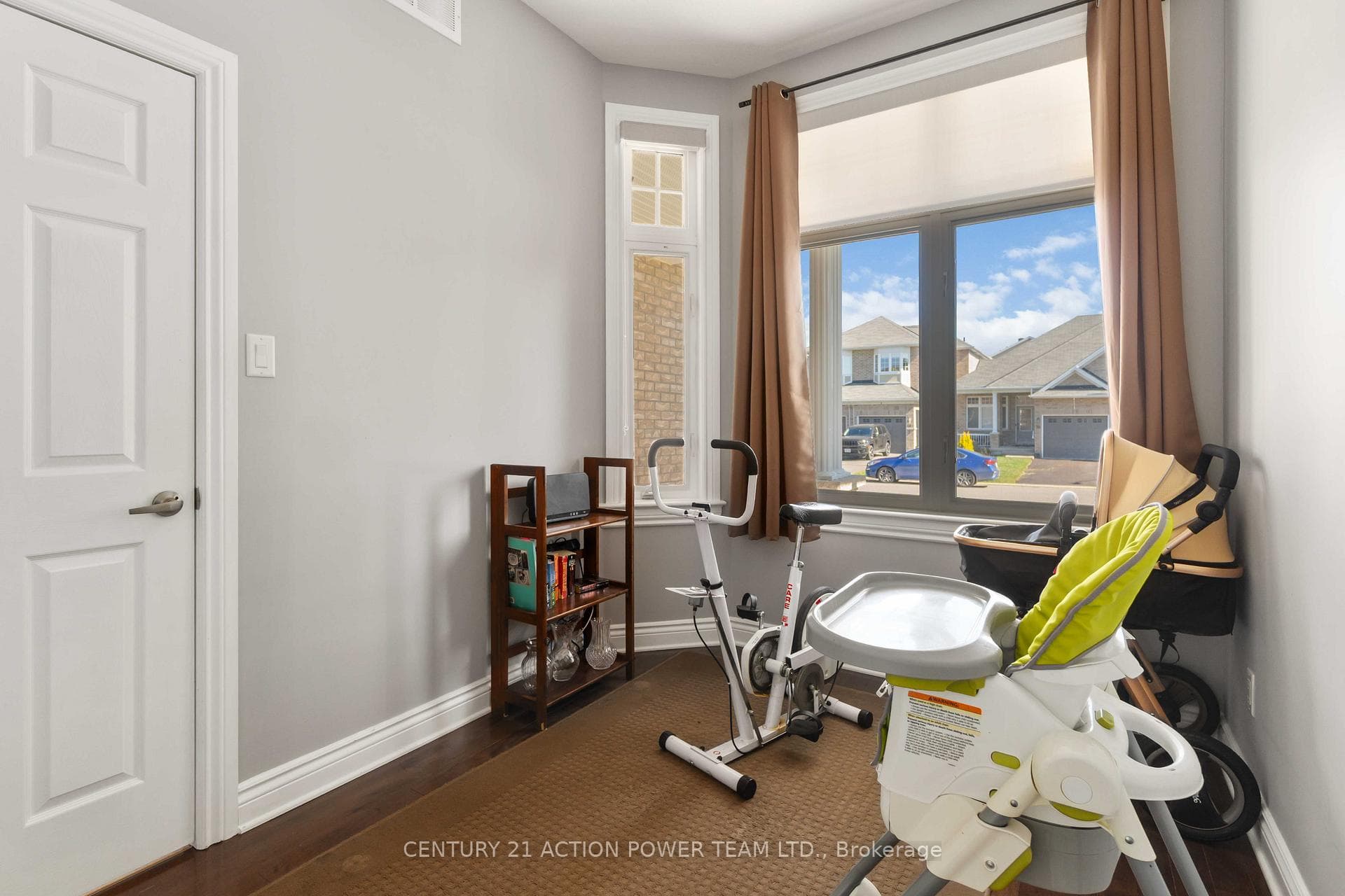 77 Desmond Trudeau Drive photo 25