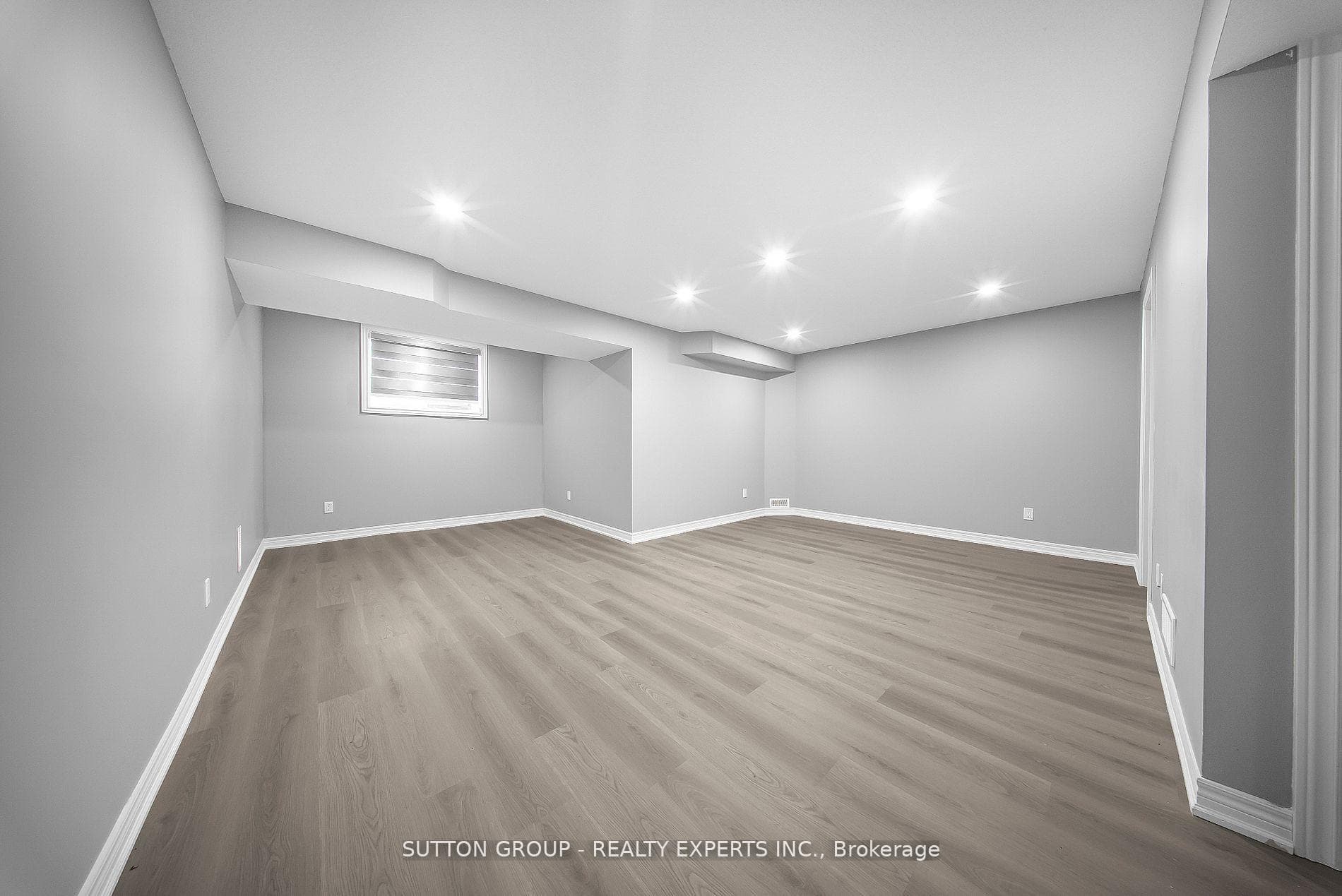 1441 Dunkirk Avenue photo 31