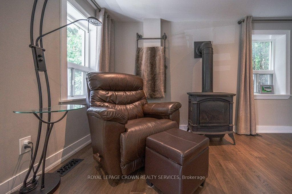 1717 Franklin Boulevard photo 10