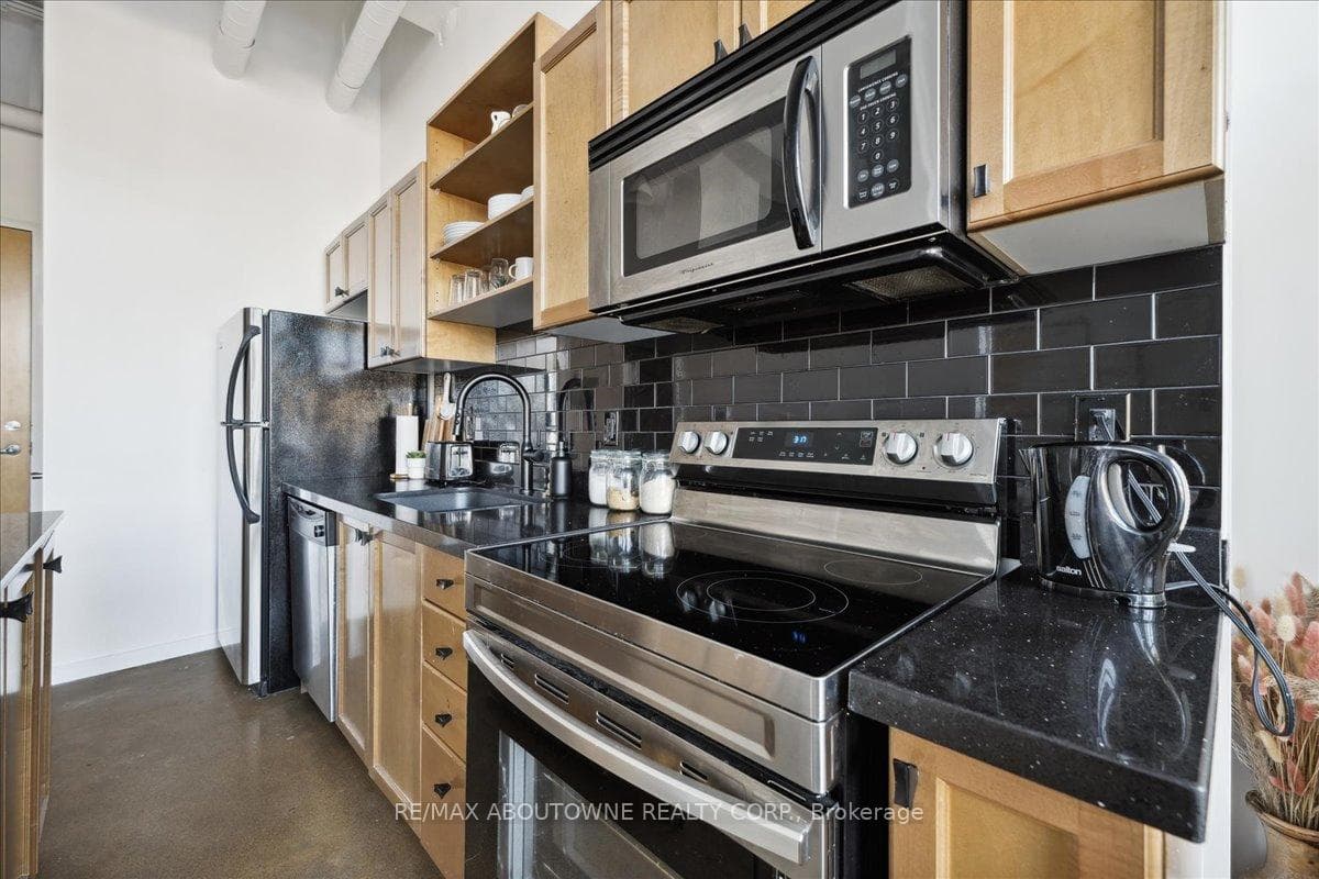 404 King Street Unit 232 photo 11