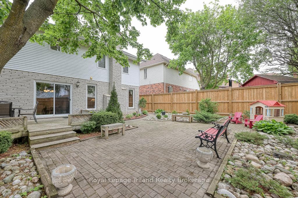 14 Blackfoot Place photo 43