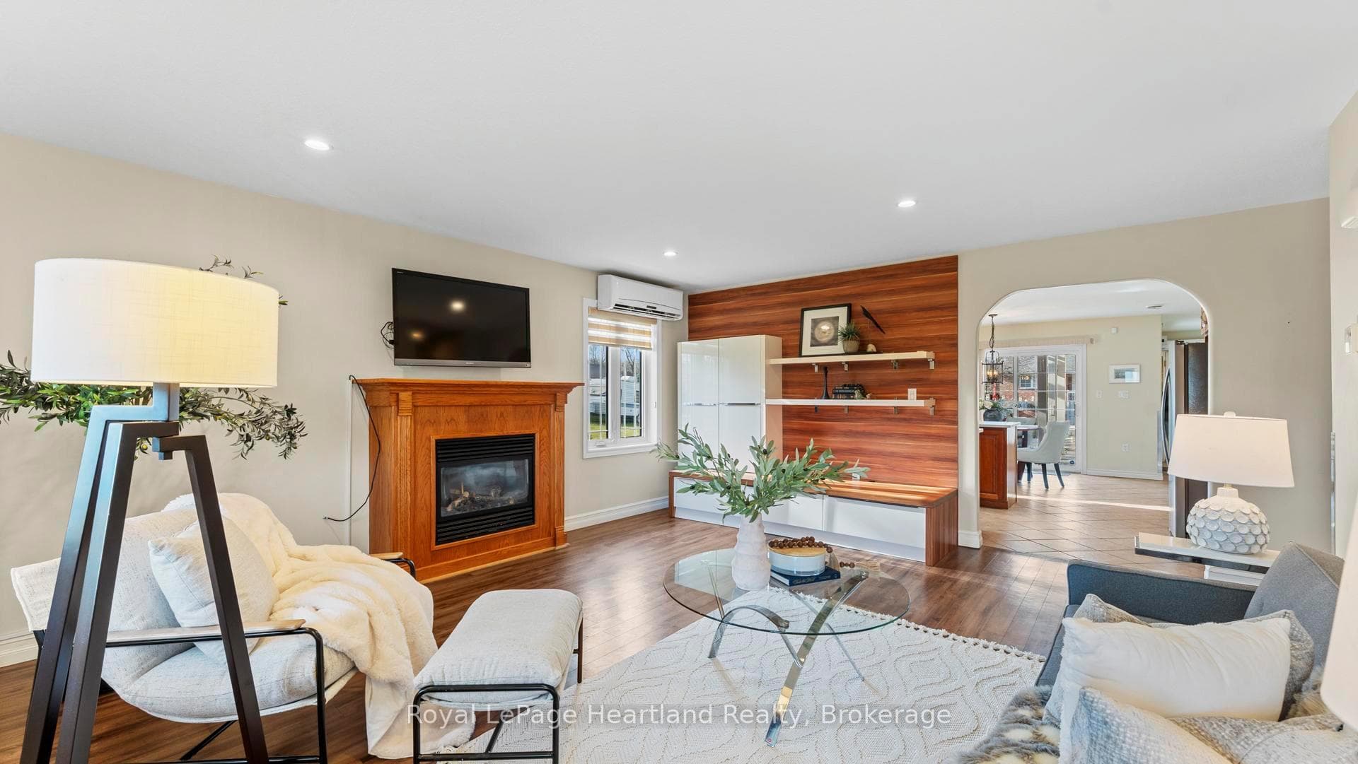 67 Brantford Street photo 16