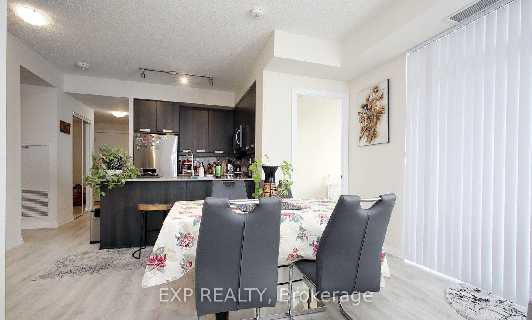 65 Watergarden Drive Unit 408 photo 4