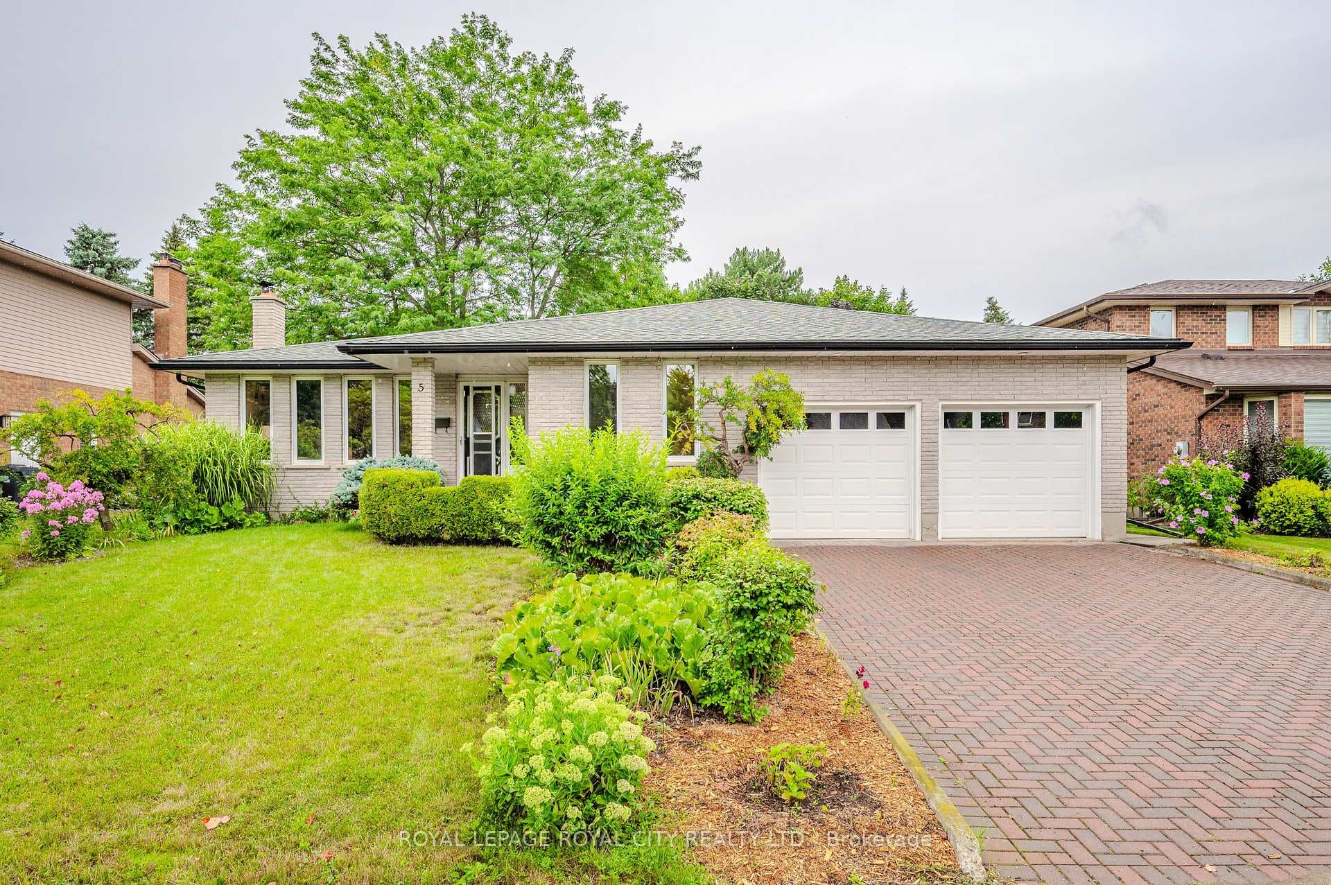 5 Halesmanor Court photo 2