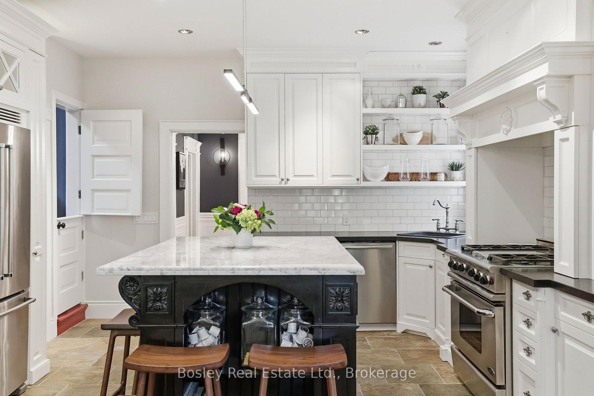 202 Pine Street photo 10