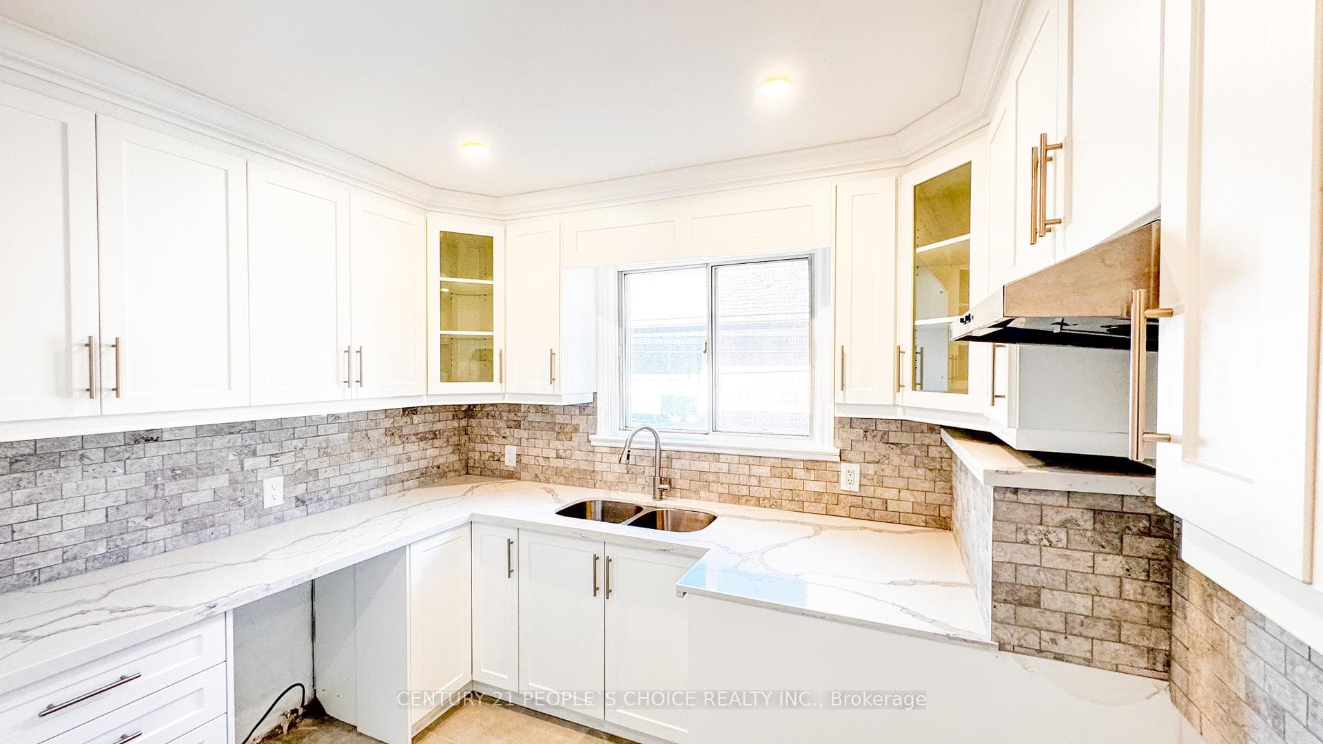 56 Redwater Drive photo 9