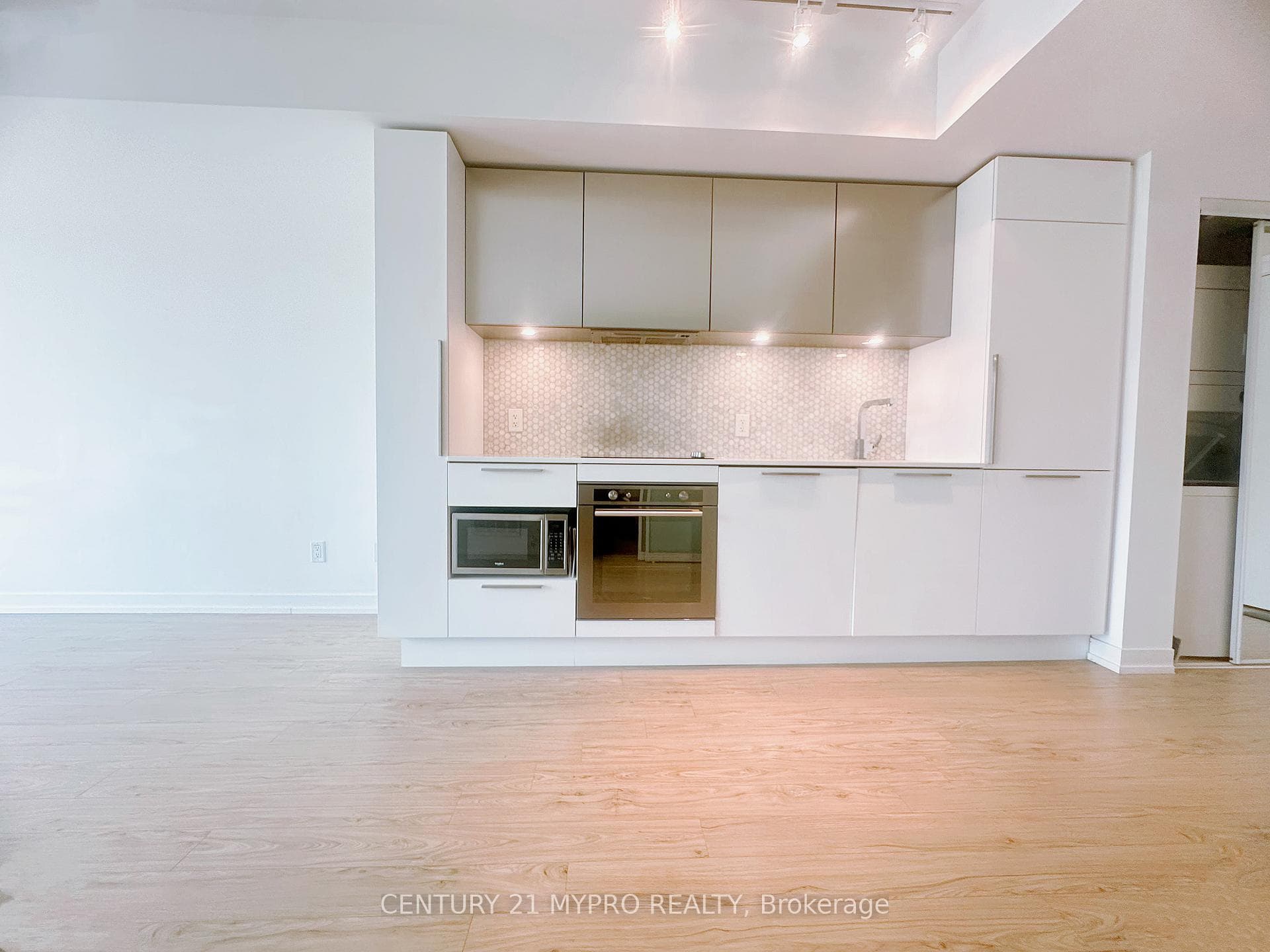 85 Wood Street Unit 1501 photo 6