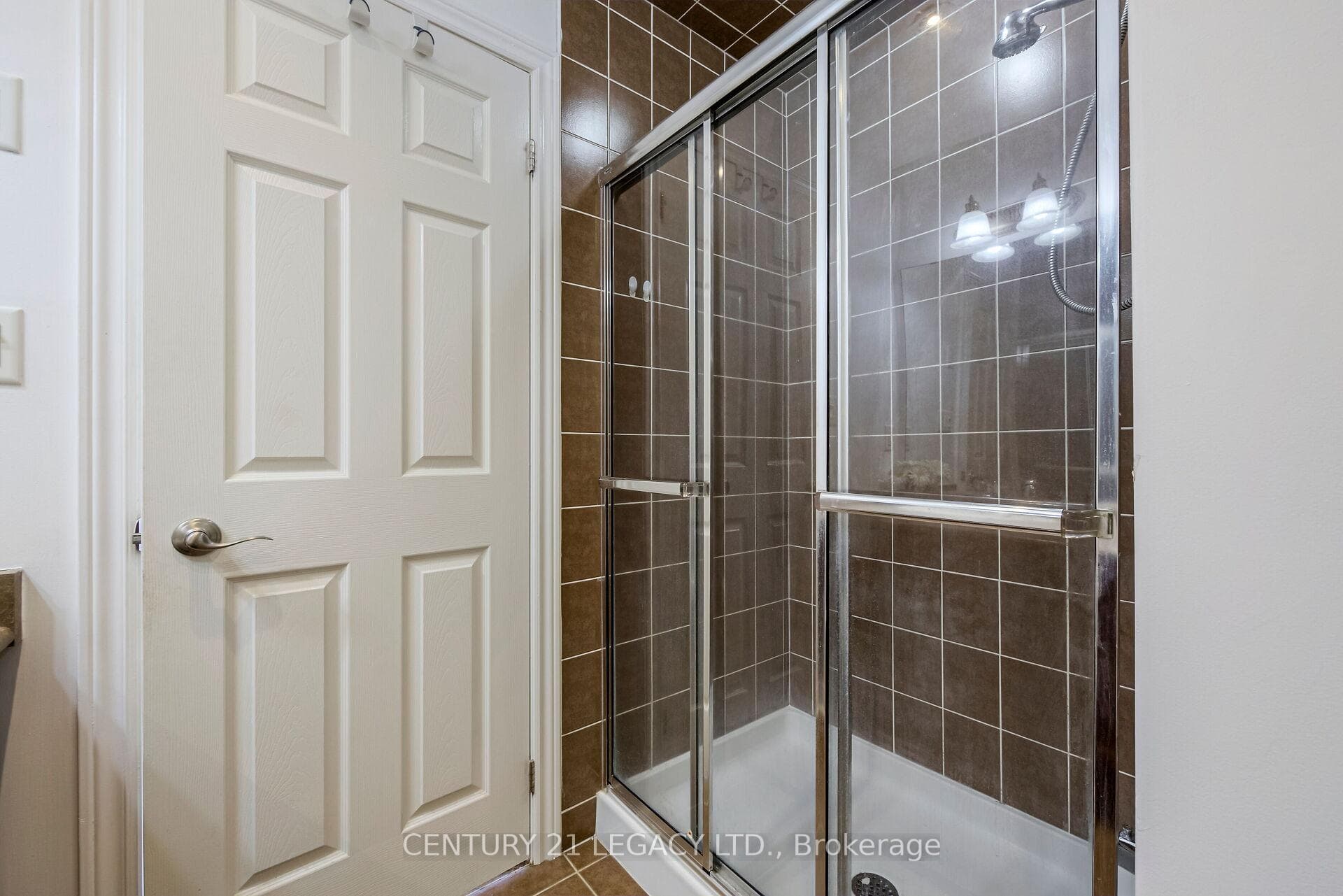 38 Losino Street photo 25