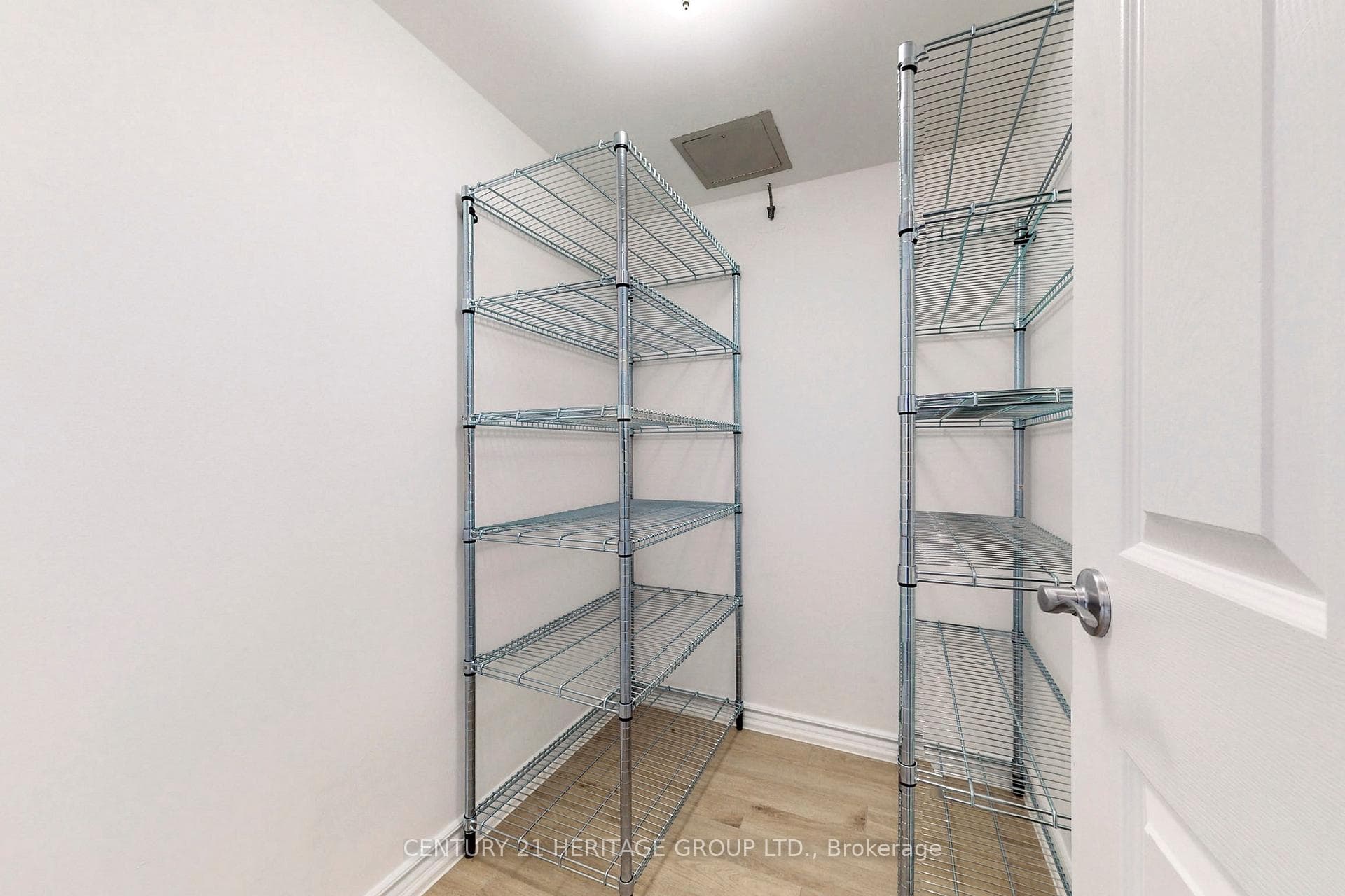 326 Major Mackenzie Drive Unit 622 photo 27