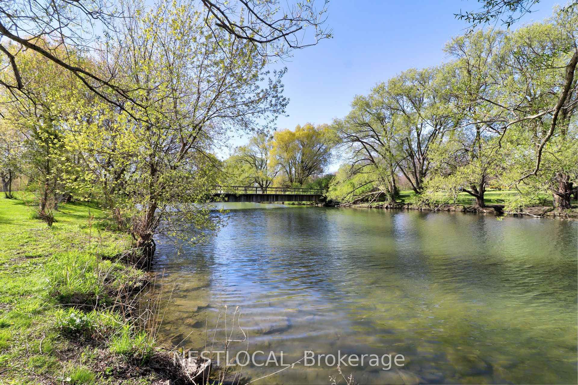 3865 Lake Shore Road Unit 202 photo 40