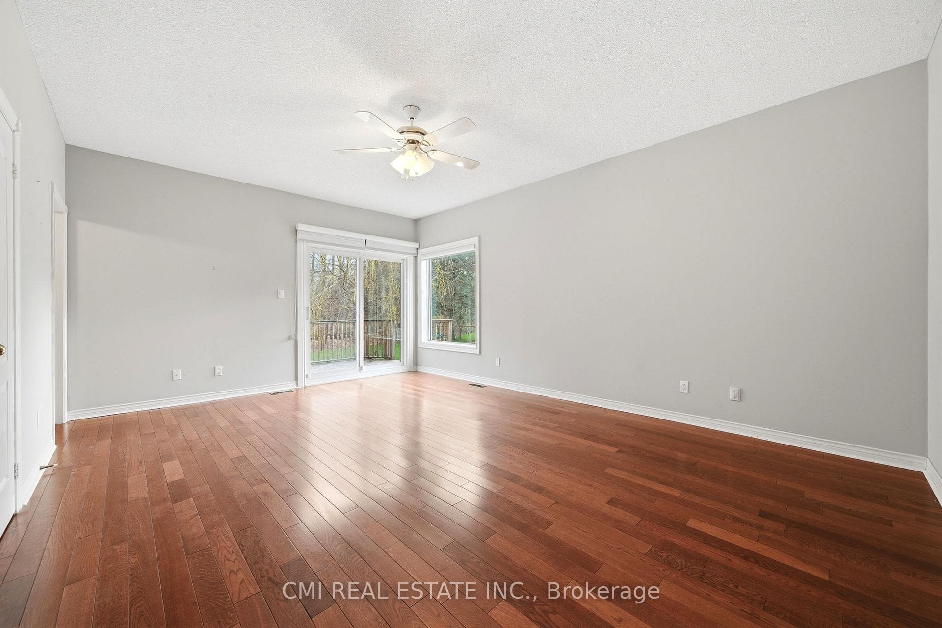 15 Treegrove Circle photo 27