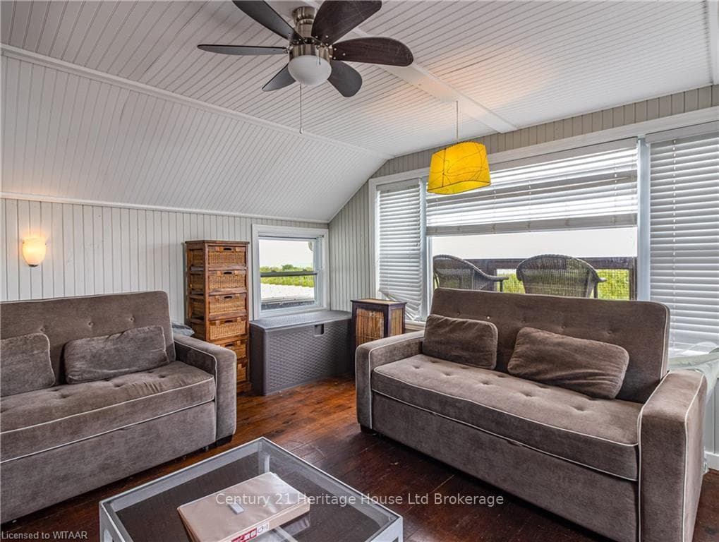90 ROGERS Avenue photo 14