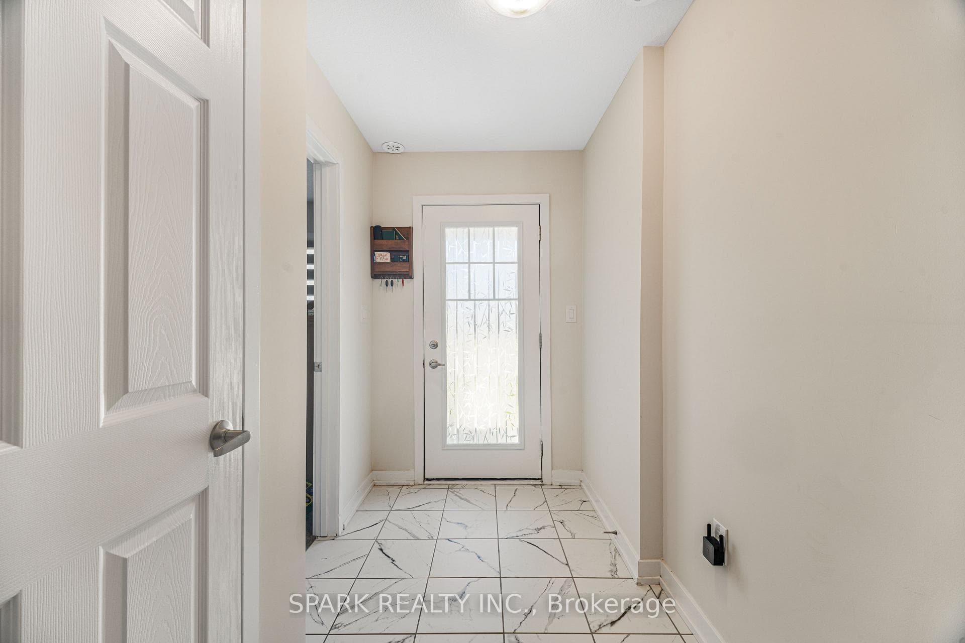 226 Melody Lane photo 5