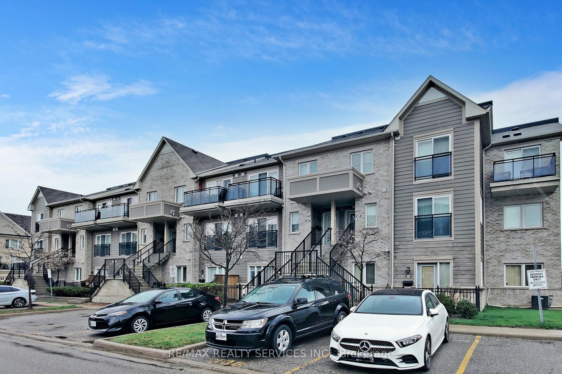 60 Fairwood Circle Unit 93 photo 4