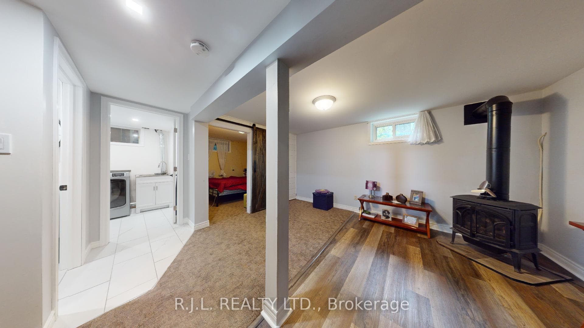 8 Coyle Crescent photo 28