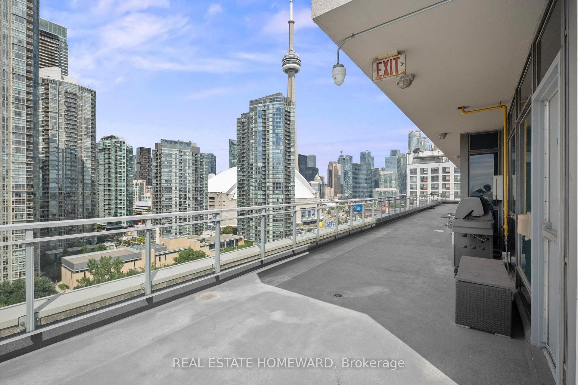 410 Queens Quay Unit 413 photo 10