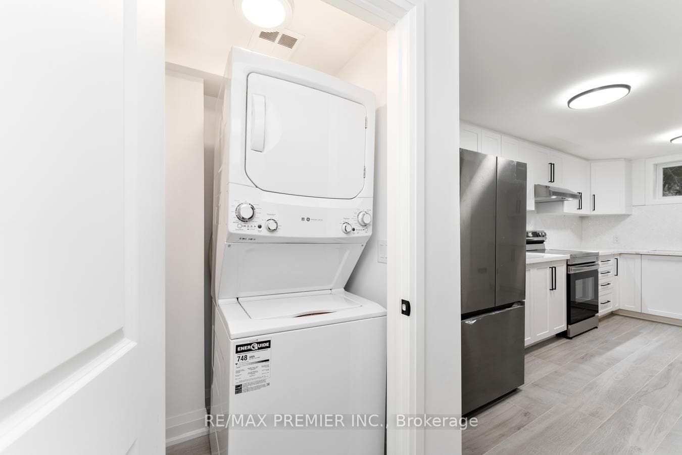 176 LETITIA Street photo 17