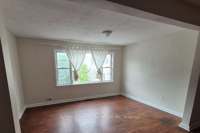 2355 Lakeshore Road Unit 2 photo 6