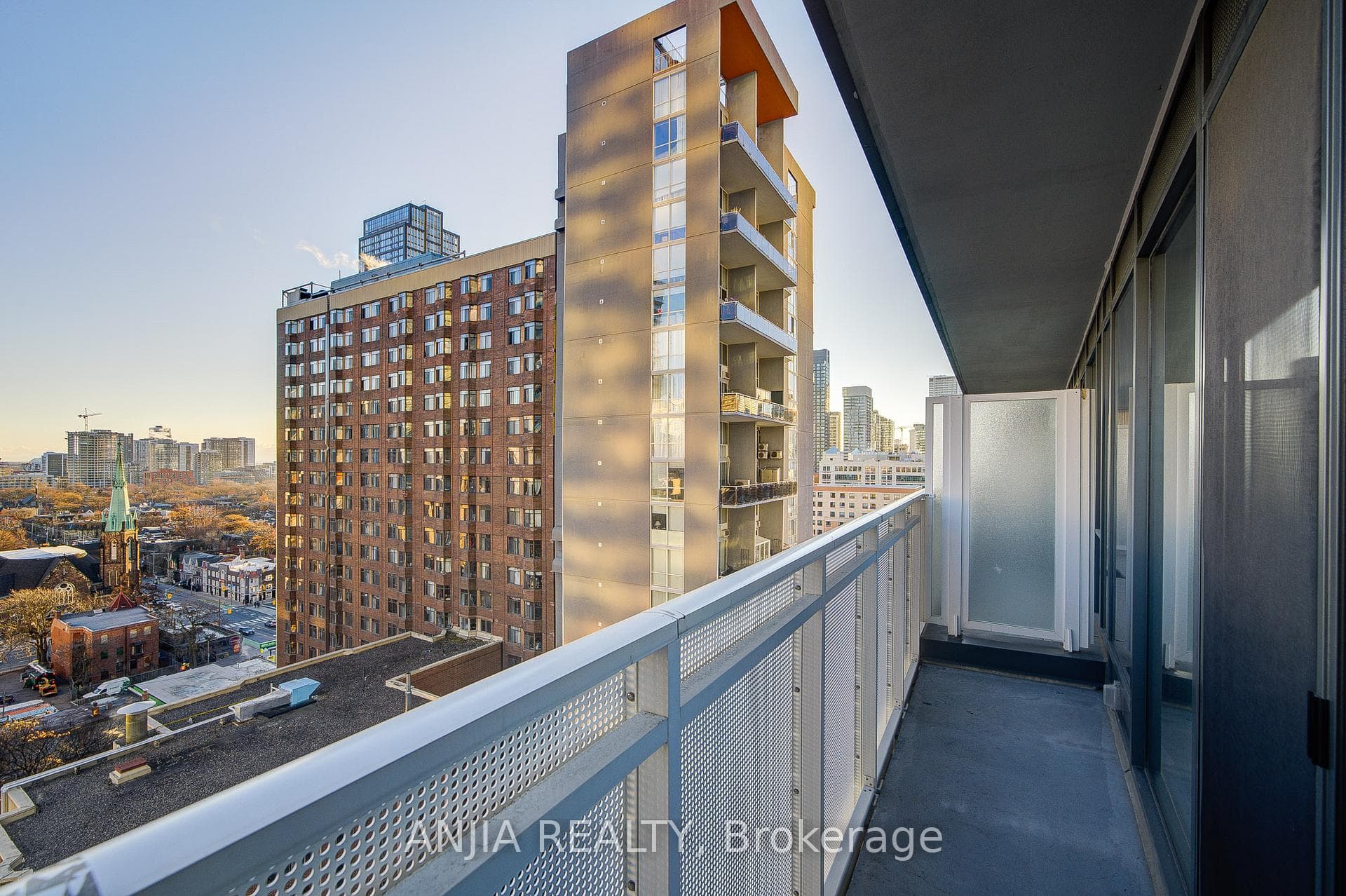 89 McGill Street Unit 1306 photo 26