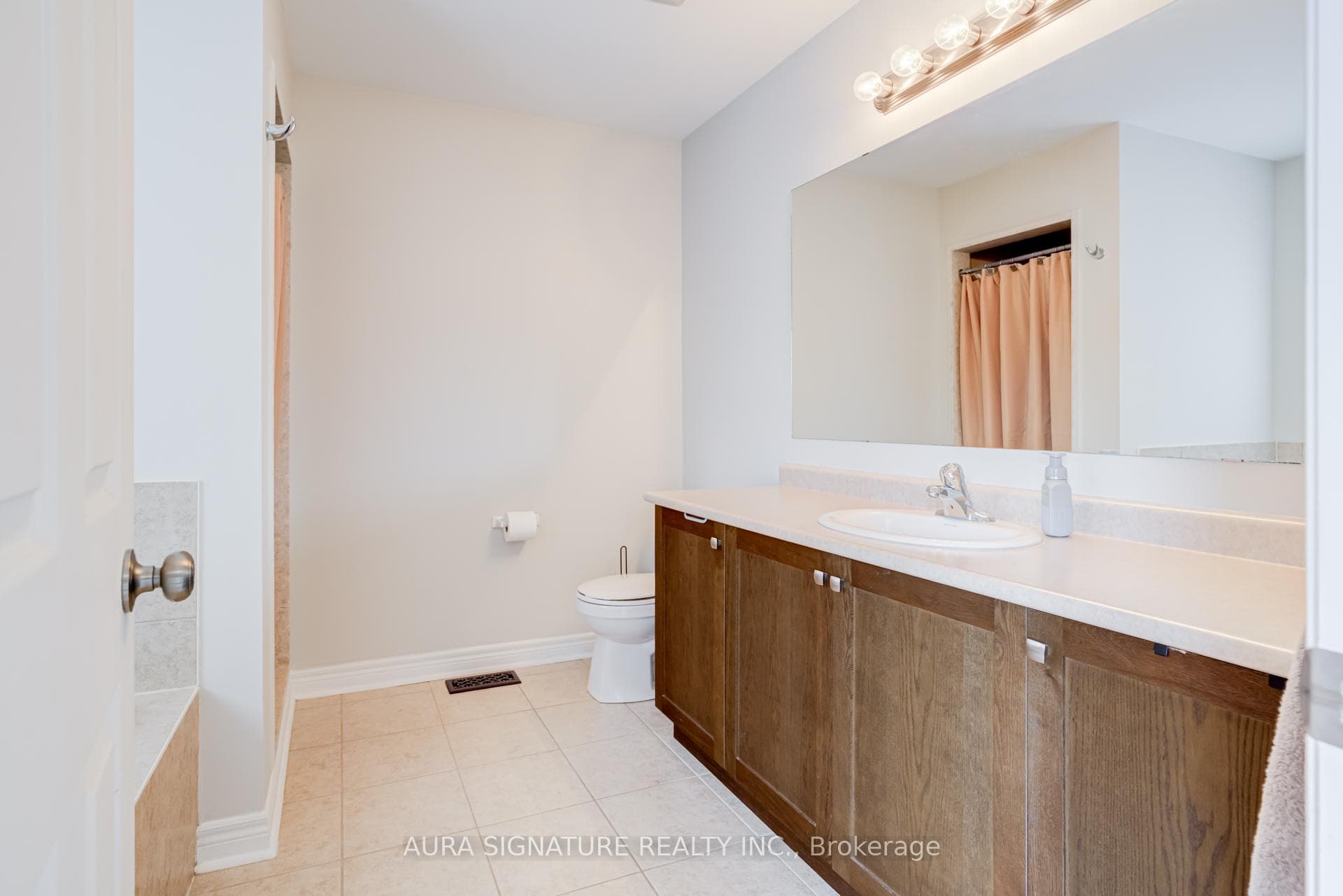 44 Mccabe Lane photo 20