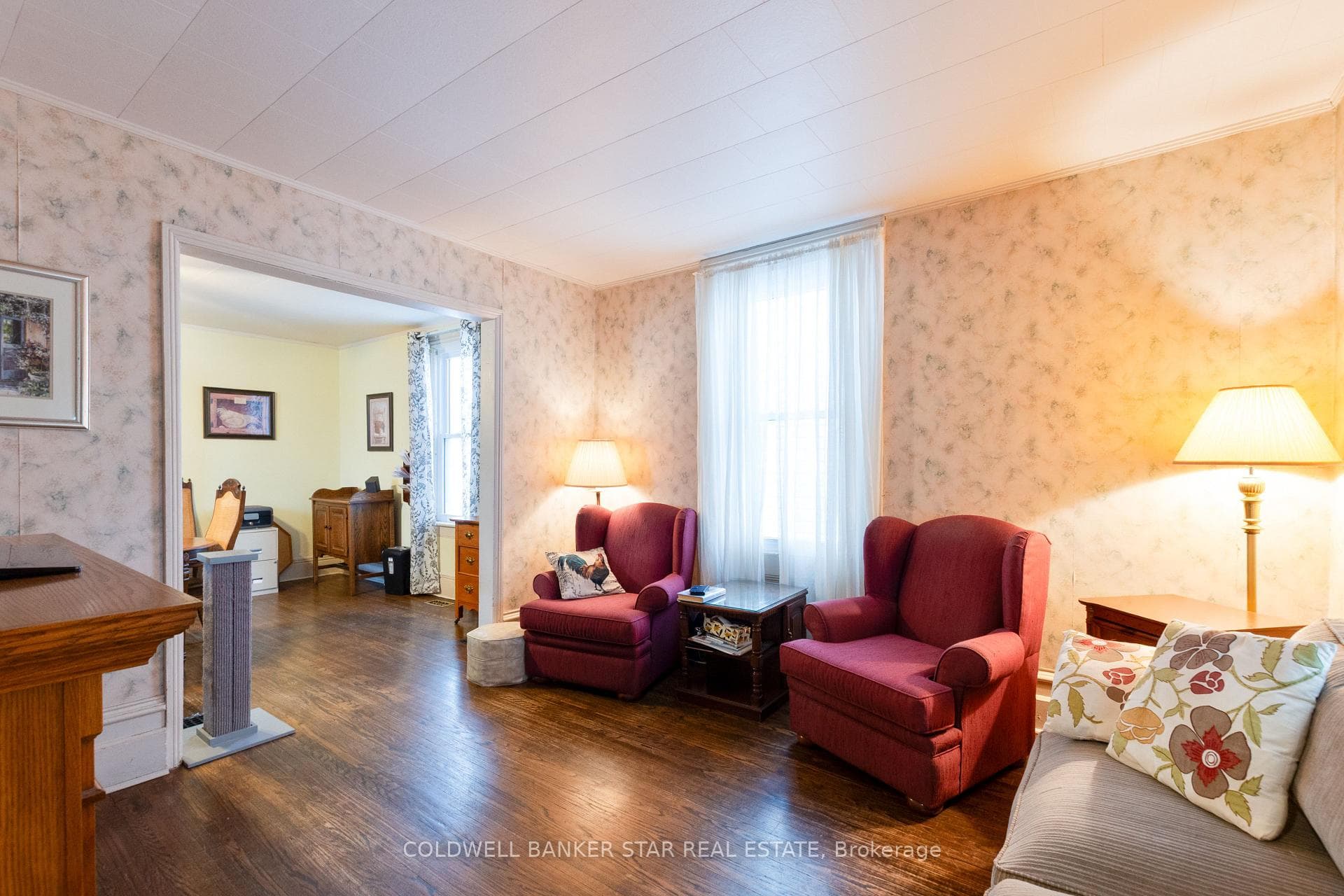 24 Hiawatha Street photo 11