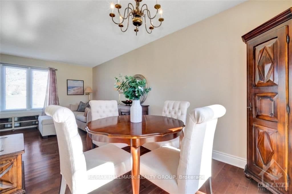 14 ASSINIBOINE Drive photo 12